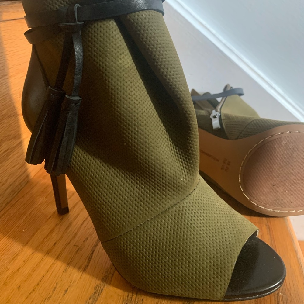 French Connection open-toe booties. Leather upper, synthetic sole. 3+” heels.
